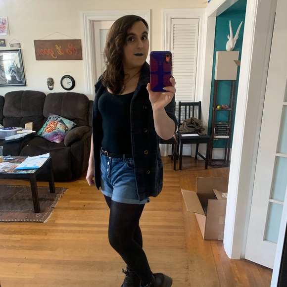 Meet your Posher, Estelle - Picture 2 of 8